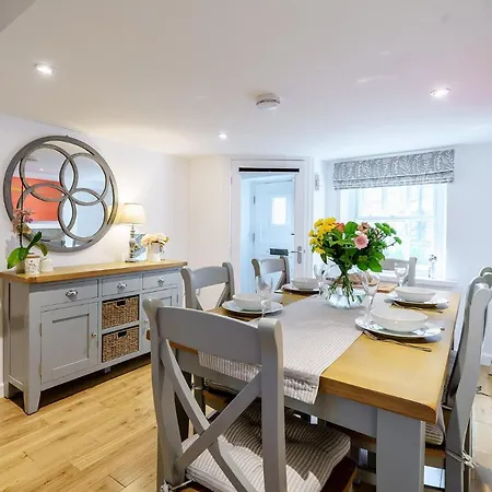 펜션 2 Bed In 78505 *